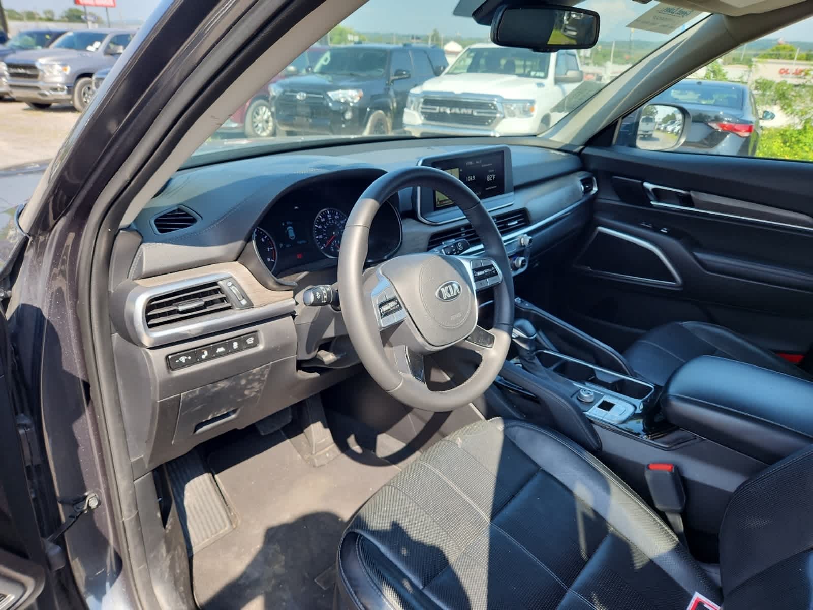 Thumbnail: 2020 Kia Telluride - 13
