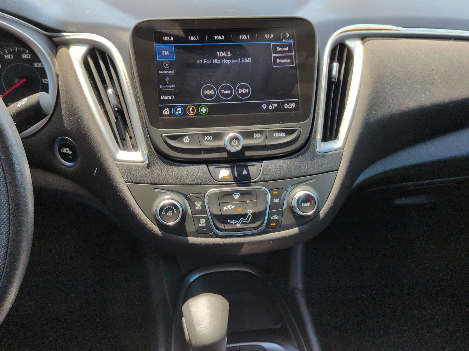 Thumbnail: 2021 Chevrolet Malibu - 24