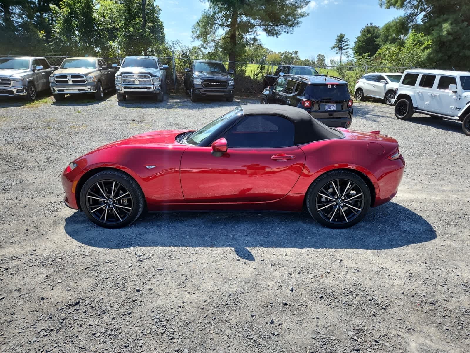 Thumbnail: 2024 Mazda MX-5 Miata - 2