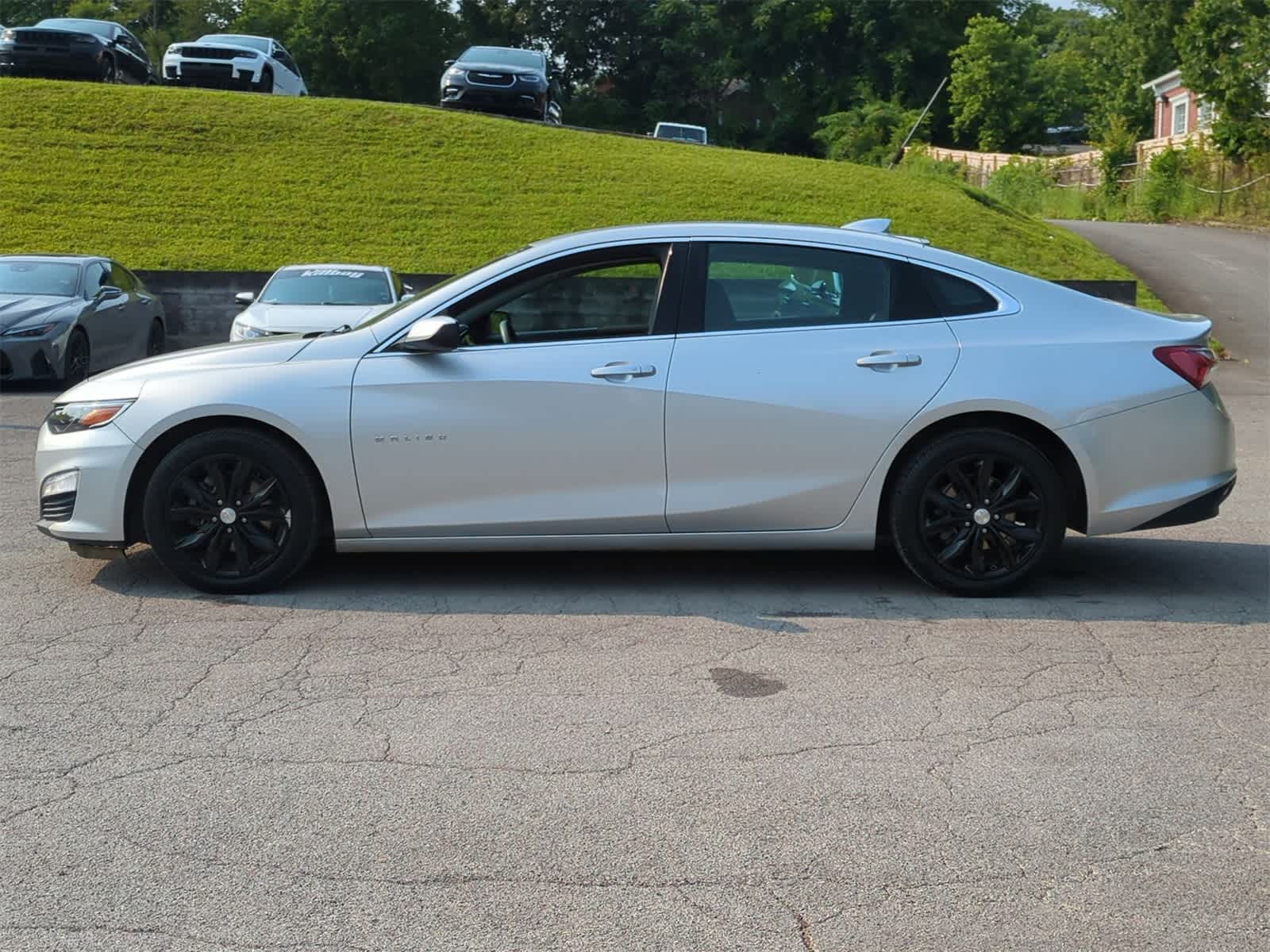 Thumbnail: 2020 Chevrolet Malibu - 5