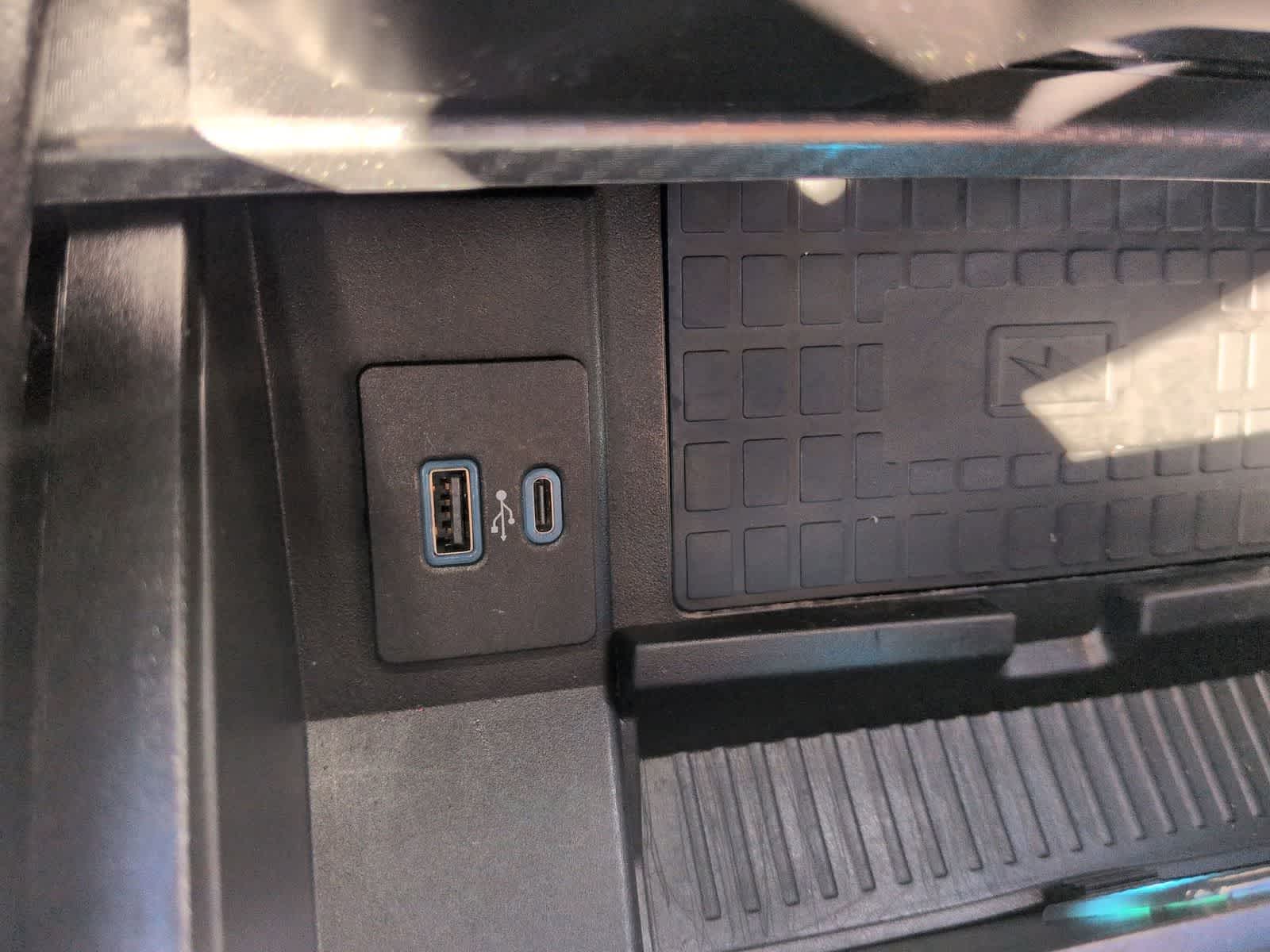 Thumbnail: 2020 Ford Expedition - 29