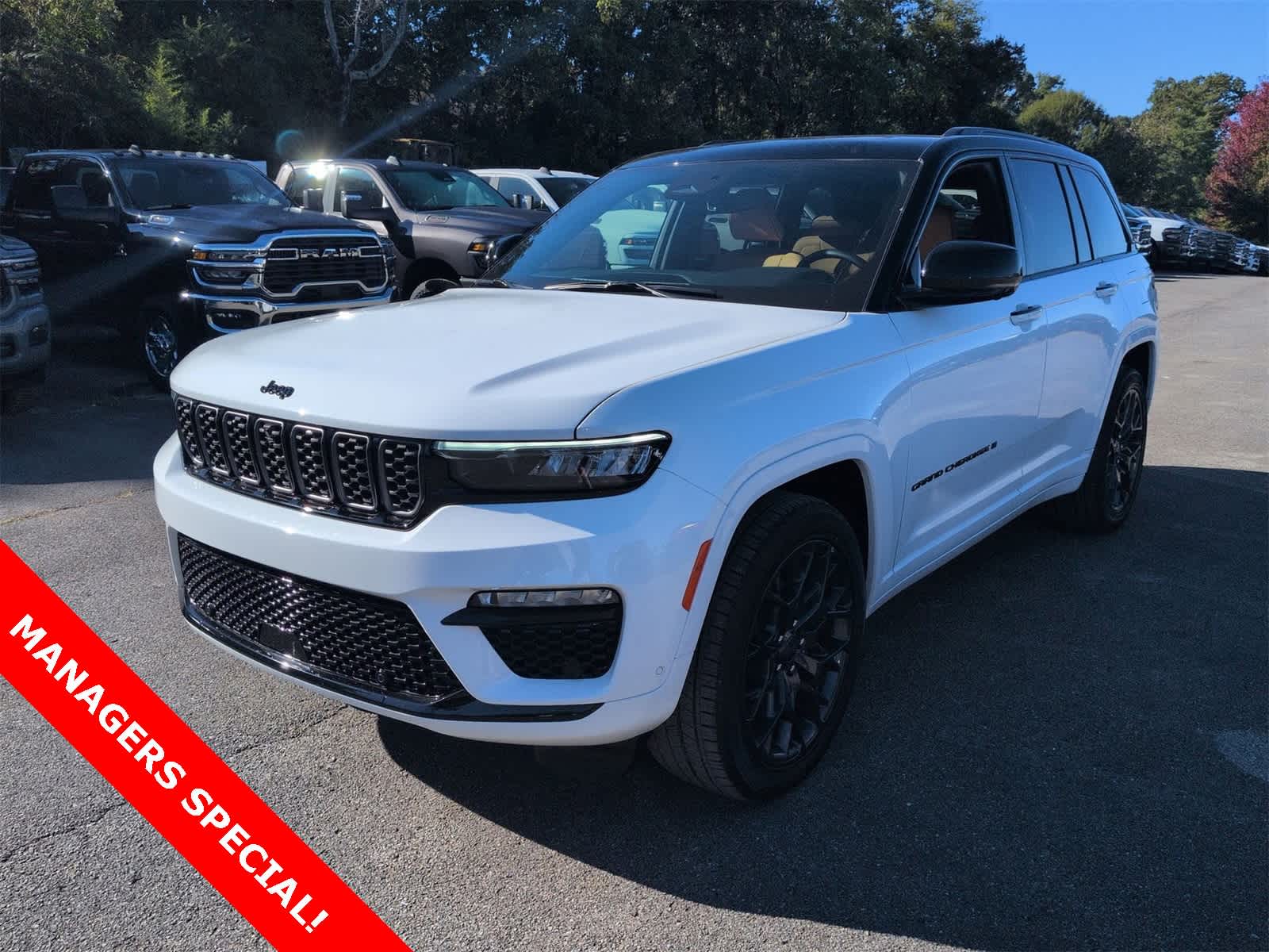 Thumbnail: 2025 Jeep Grand Cherokee - 4