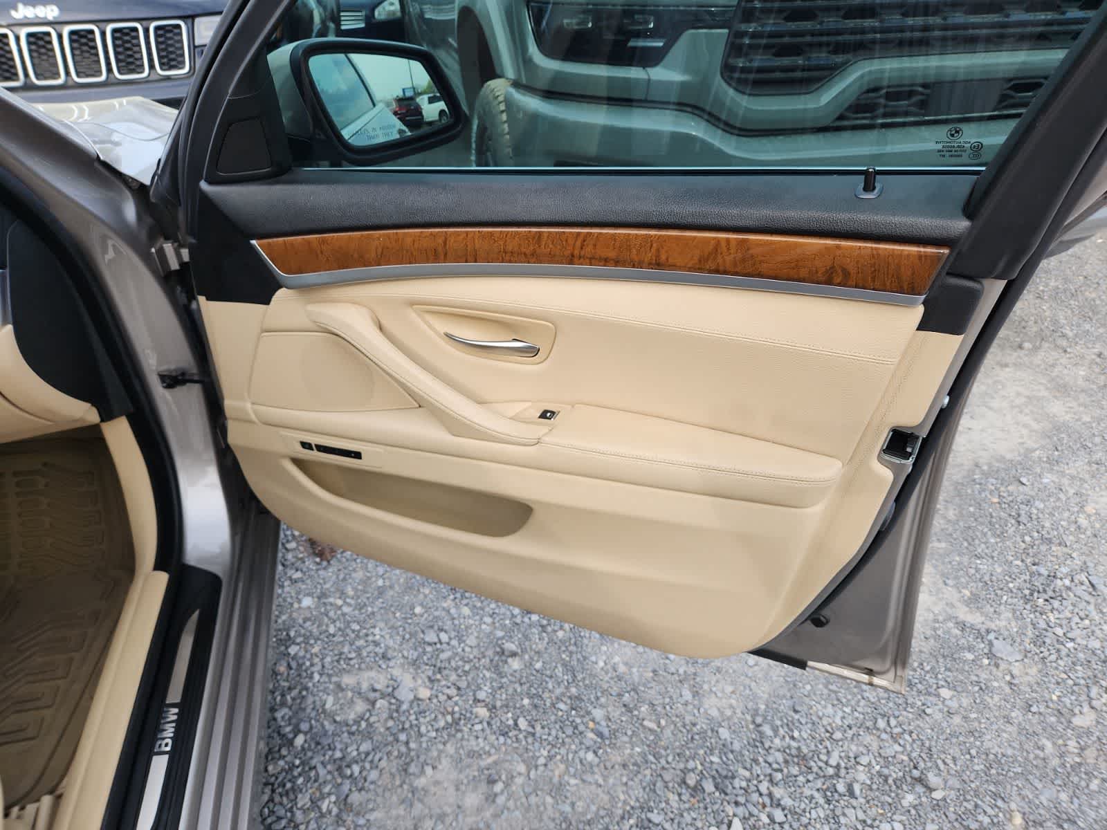 Thumbnail: 2013 BMW 5 Series - 22