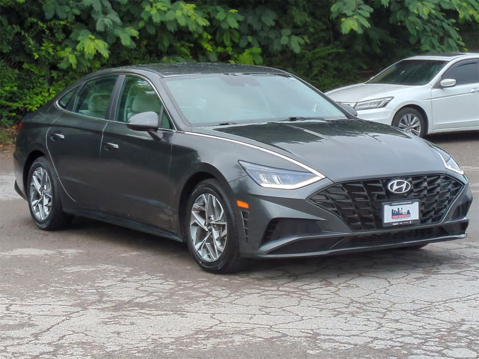 2022 Hyundai Sonata SEL 2