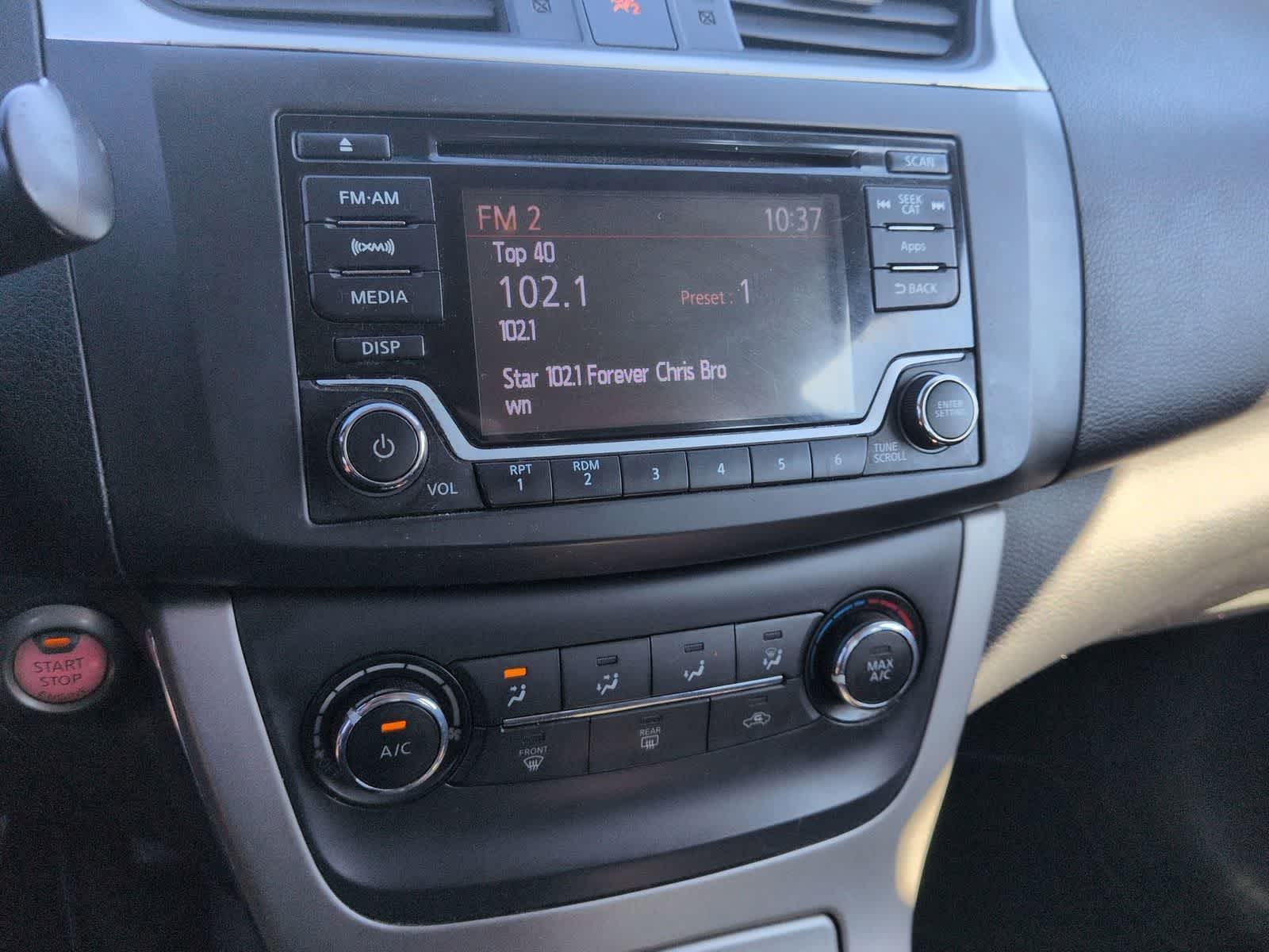 Thumbnail: 2015 Nissan Sentra - 26