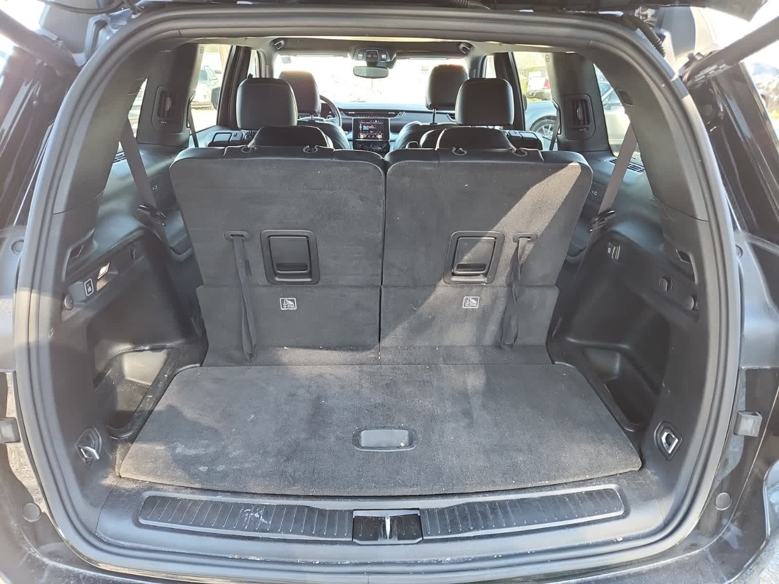 Thumbnail: 2021 Jeep Grand Cherokee L - 24
