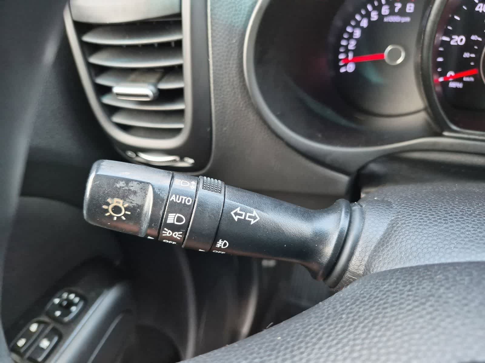 Thumbnail: 2015 Kia Soul - 26