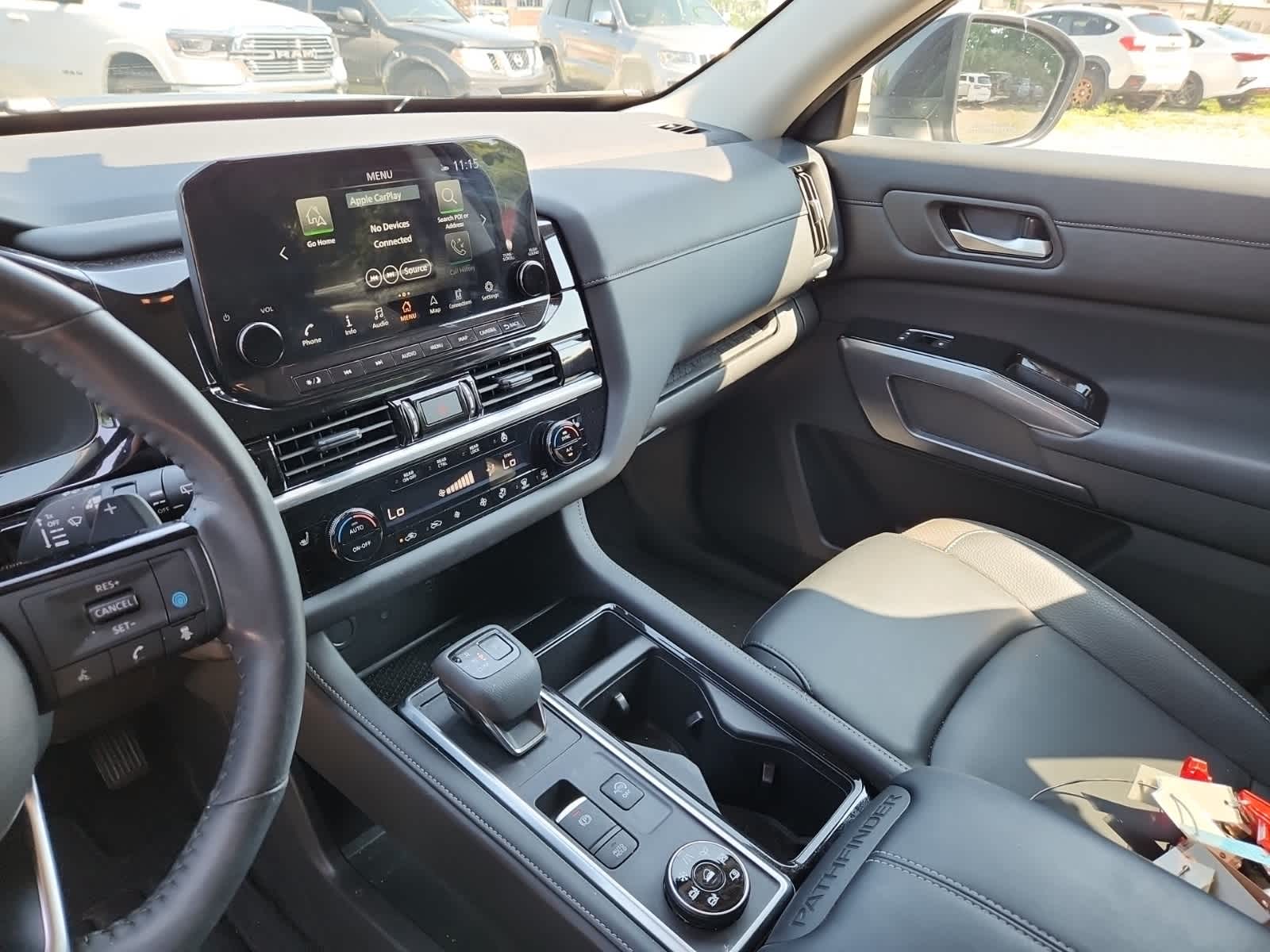 Thumbnail: 2024 Nissan Pathfinder - 10