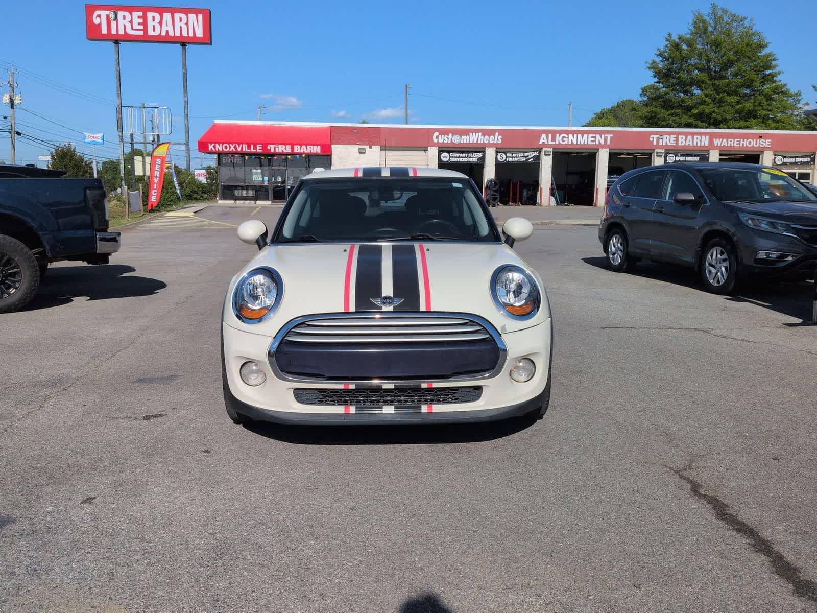 Thumbnail: 2015 MINI Cooper Hardtop - 3