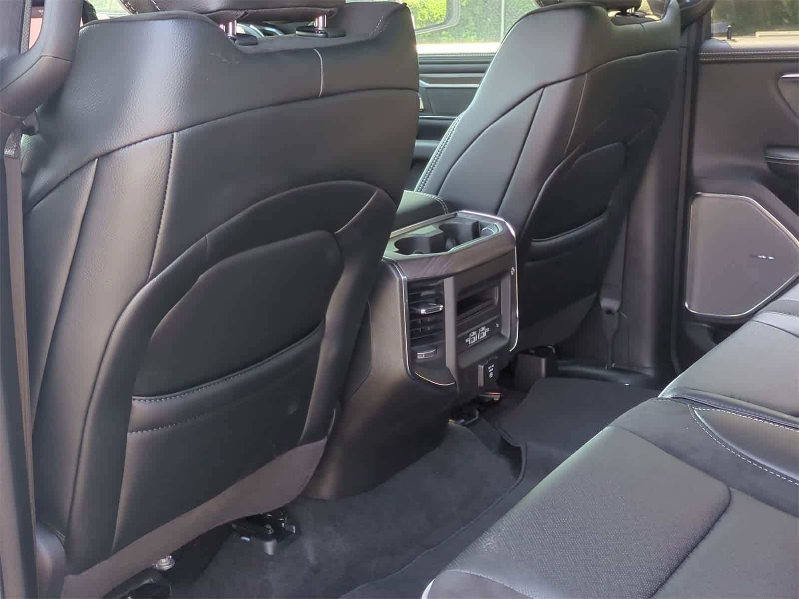 Thumbnail: 2025 RAM 1500 - 18