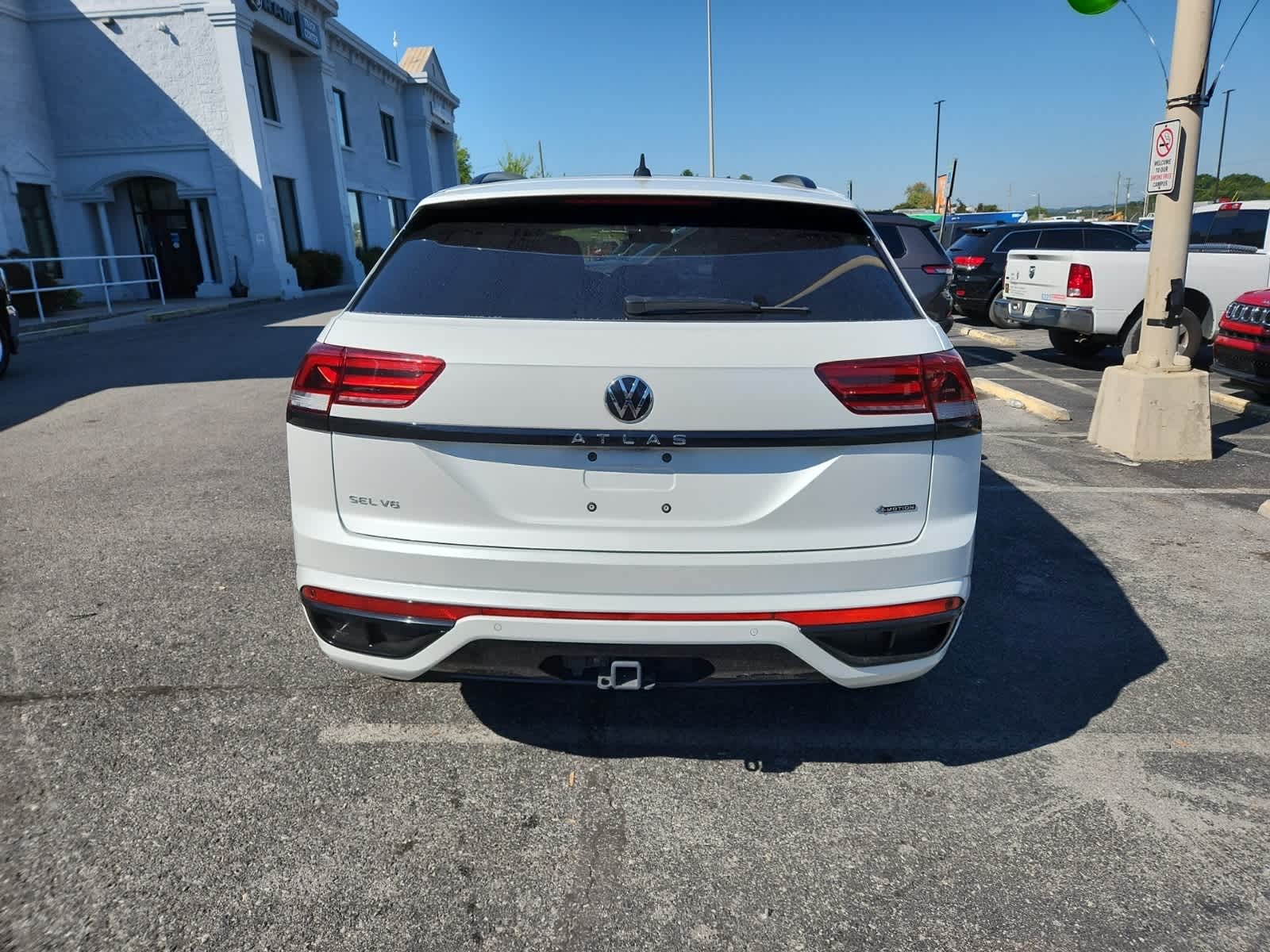 Thumbnail: 2023 Volkswagen Atlas - 4
