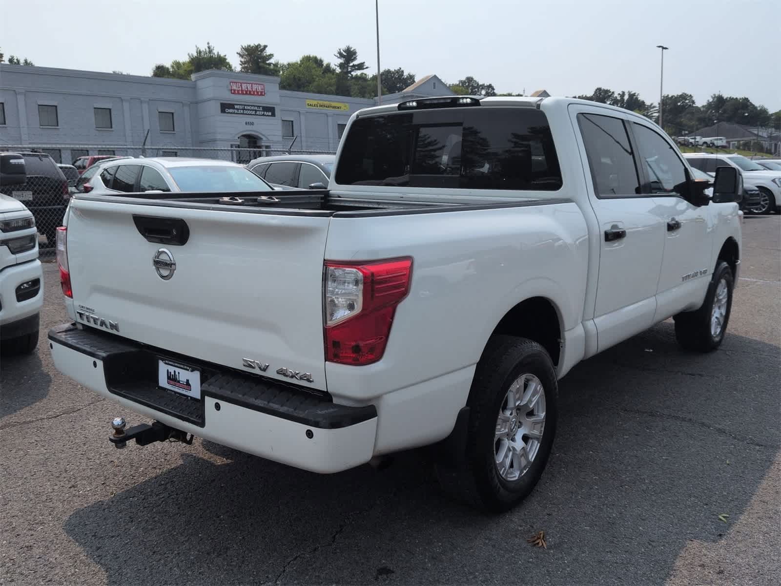 Thumbnail: 2019 Nissan Titan - 7