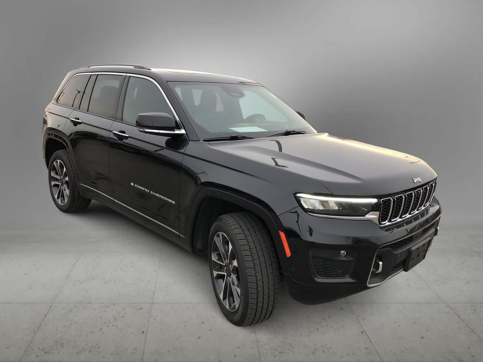 Thumbnail: 2022 Jeep Grand Cherokee - 8