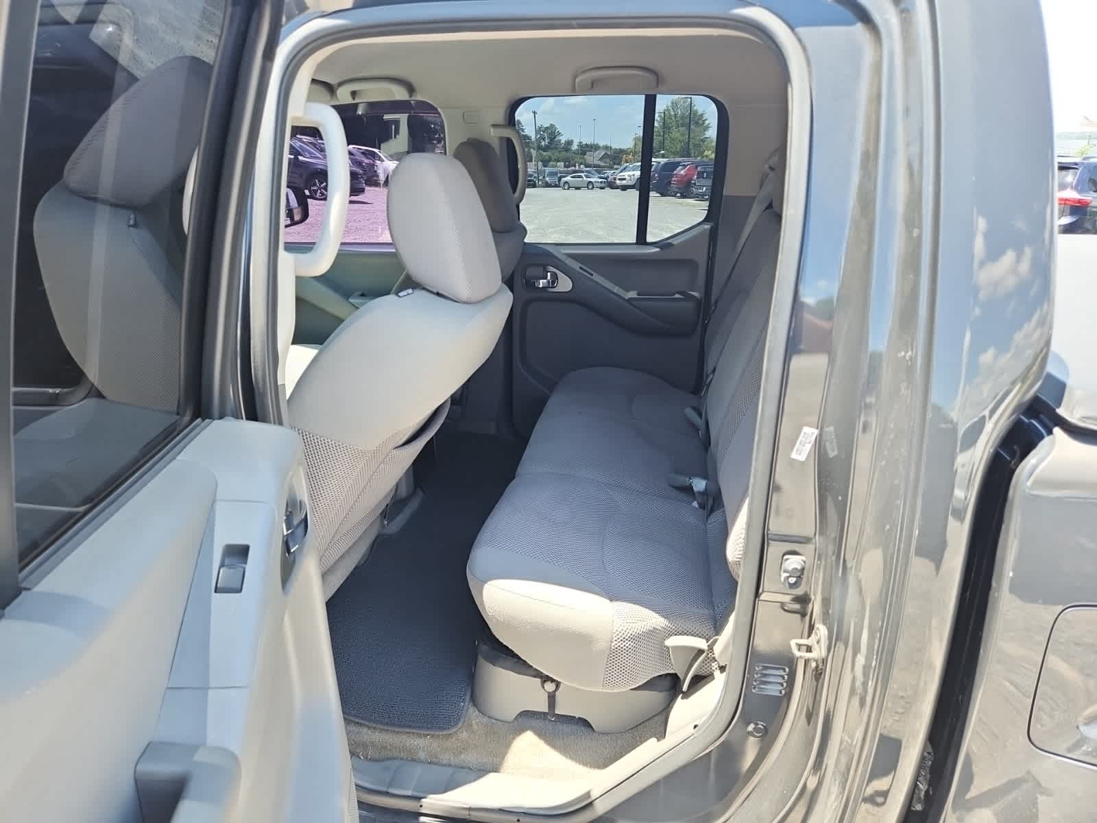 Thumbnail: 2012 Nissan Frontier - 26