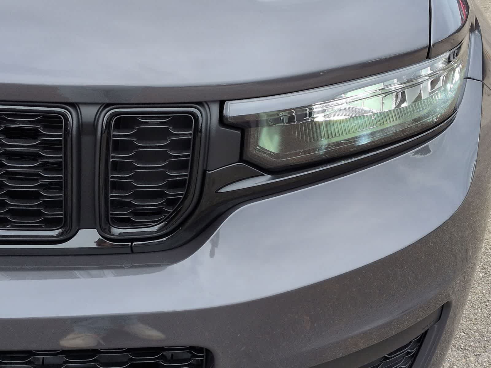 Thumbnail: 2025 Jeep Grand Cherokee L - 11