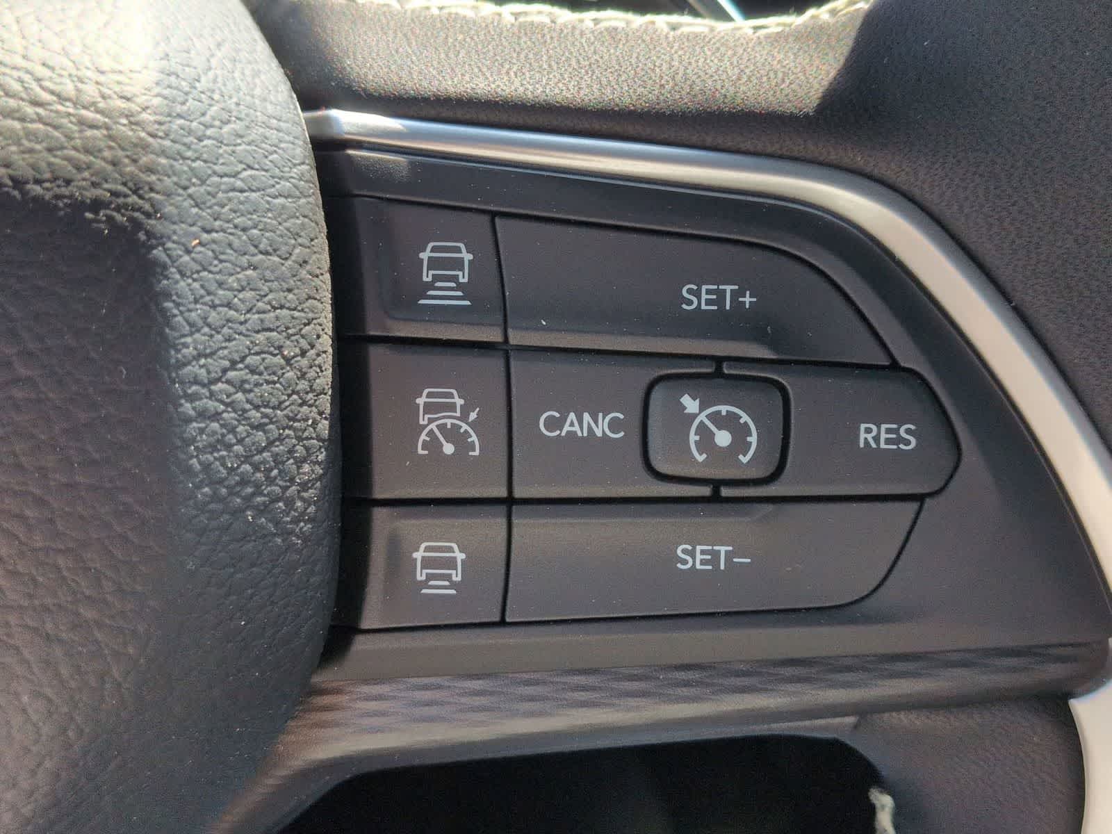 Thumbnail: 2026 Jeep Grand Cherokee - 26