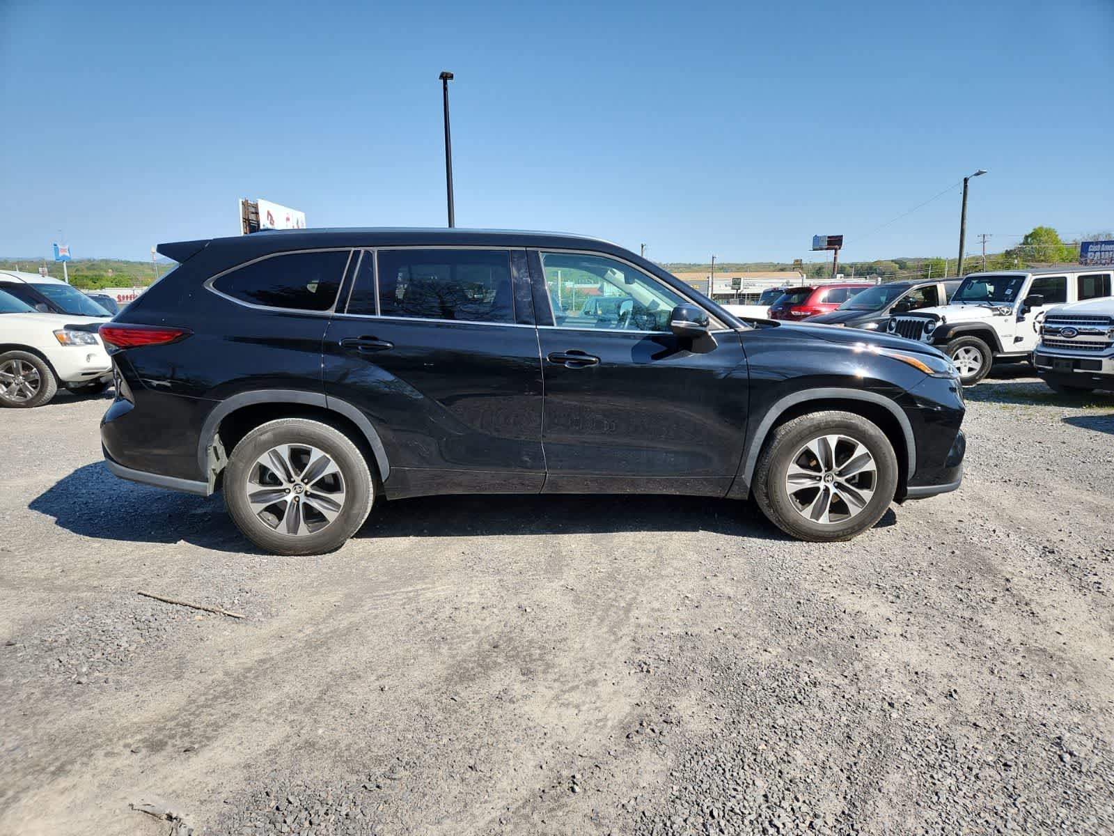 Thumbnail: 2021 Toyota Highlander - 6