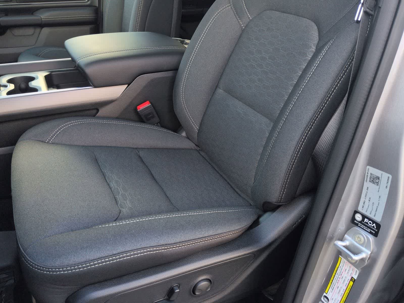 Thumbnail: 2026 RAM 1500 - 16