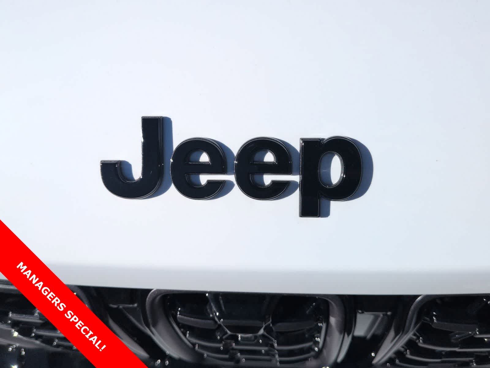 Thumbnail: 2025 Jeep Grand Cherokee - 12