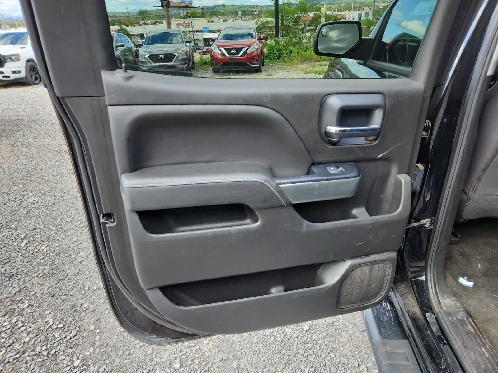 Thumbnail: 2018 Chevrolet Silverado 1500 - 26