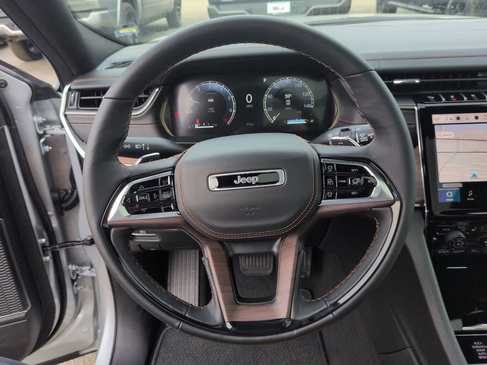 Thumbnail: 2025 Jeep Grand Cherokee - 21