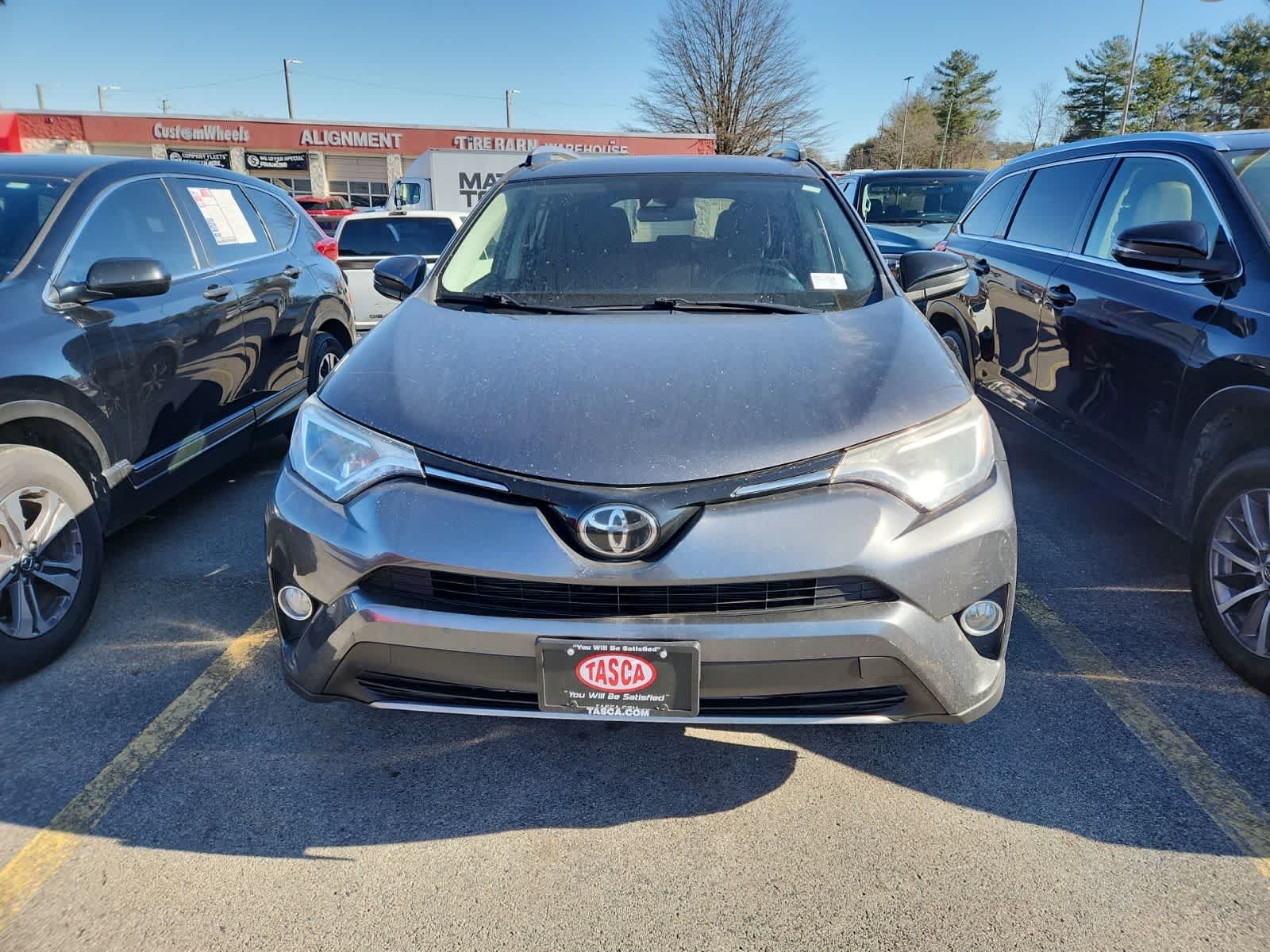 Thumbnail: 2017 Toyota RAV4 - 6