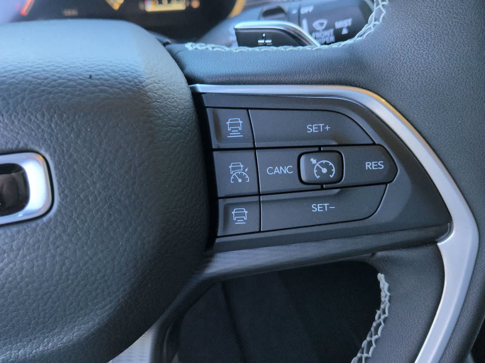 Thumbnail: 2025 Jeep Grand Cherokee L - 23