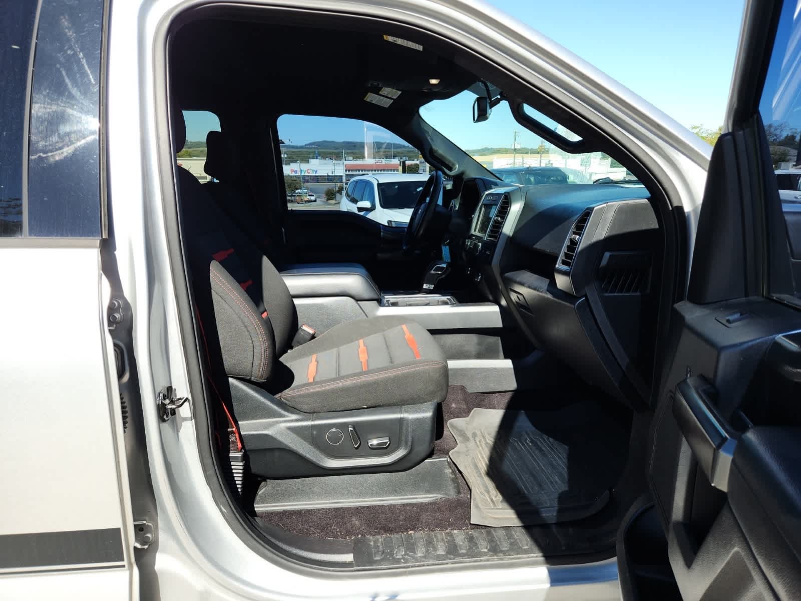 Thumbnail: 2017 Ford F-150 - 21