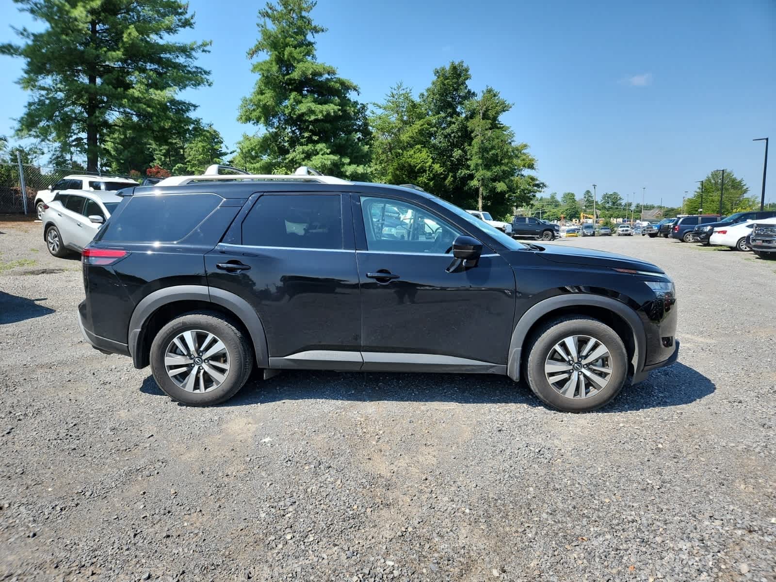 Thumbnail: 2024 Nissan Pathfinder - 6