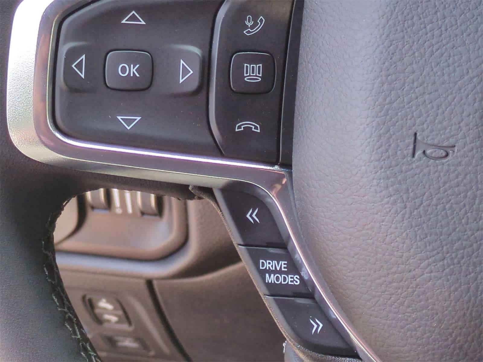 Thumbnail: 2025 RAM 1500 - 22
