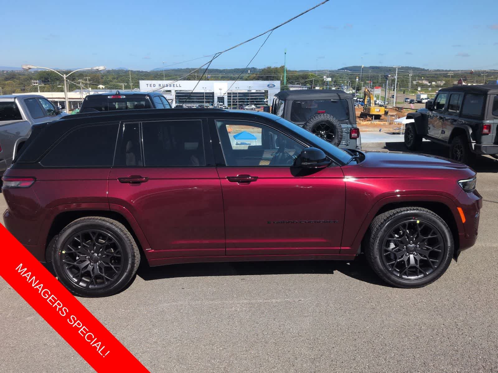 Thumbnail: 2025 Jeep Grand Cherokee - 9