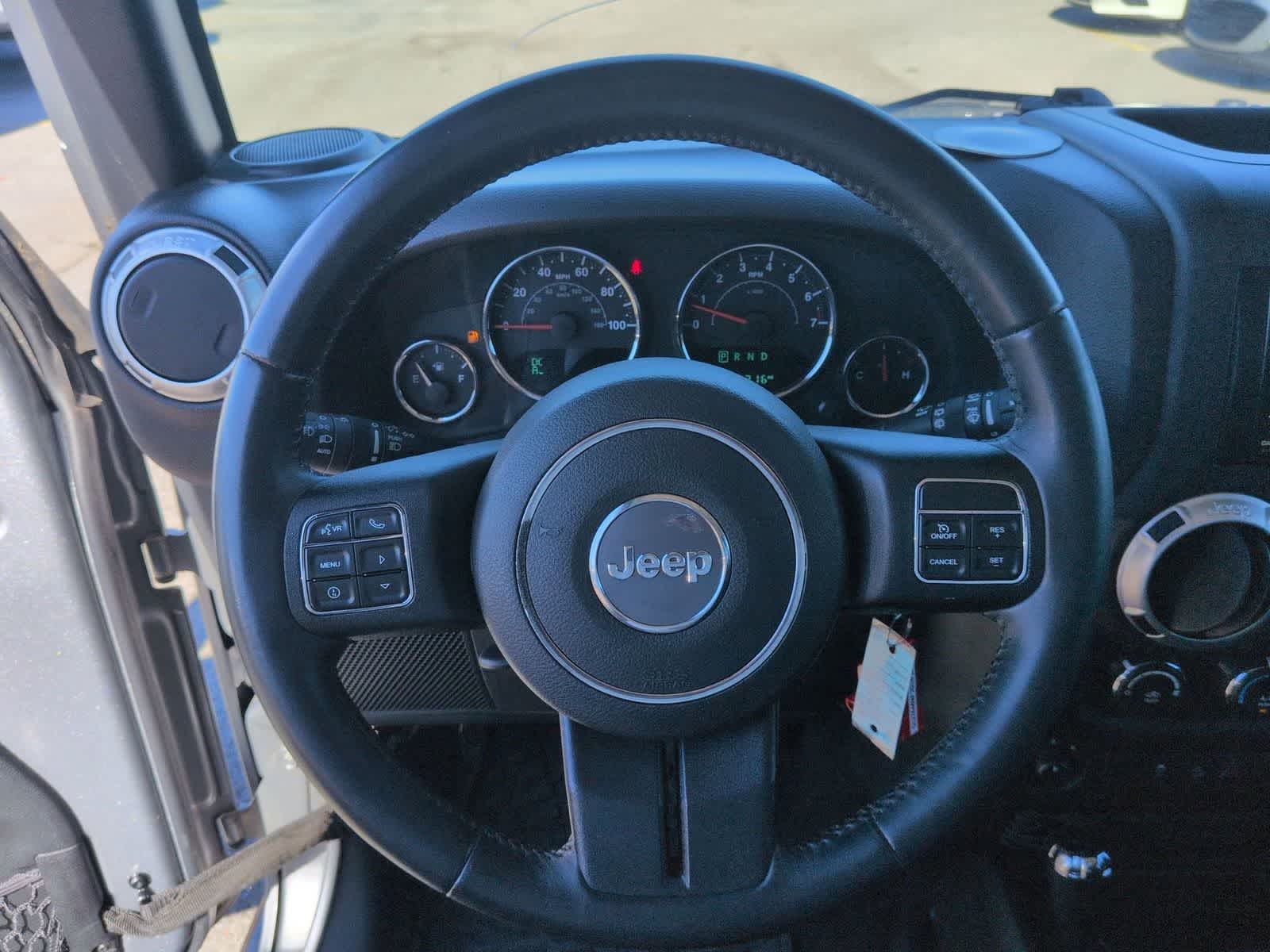 Thumbnail: 2016 Jeep Wrangler - 21