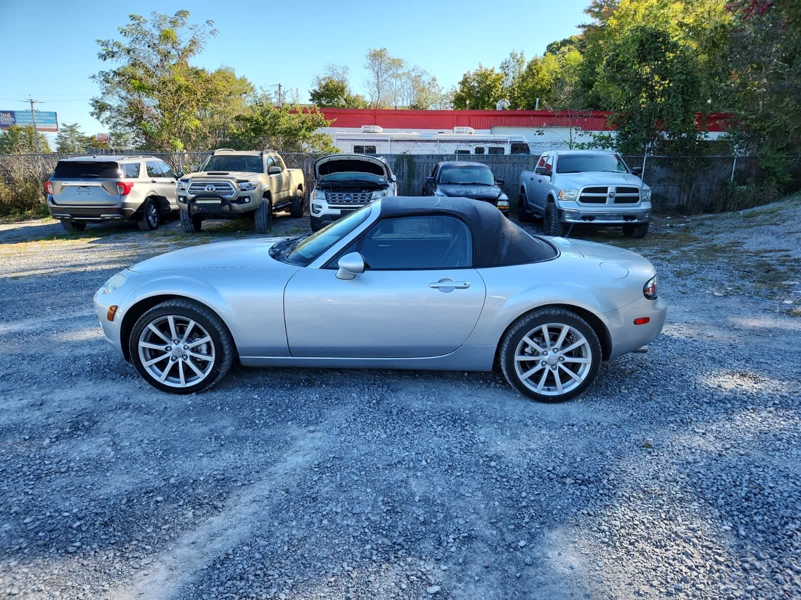 Thumbnail: 2006 Mazda MX-5 Miata - 2