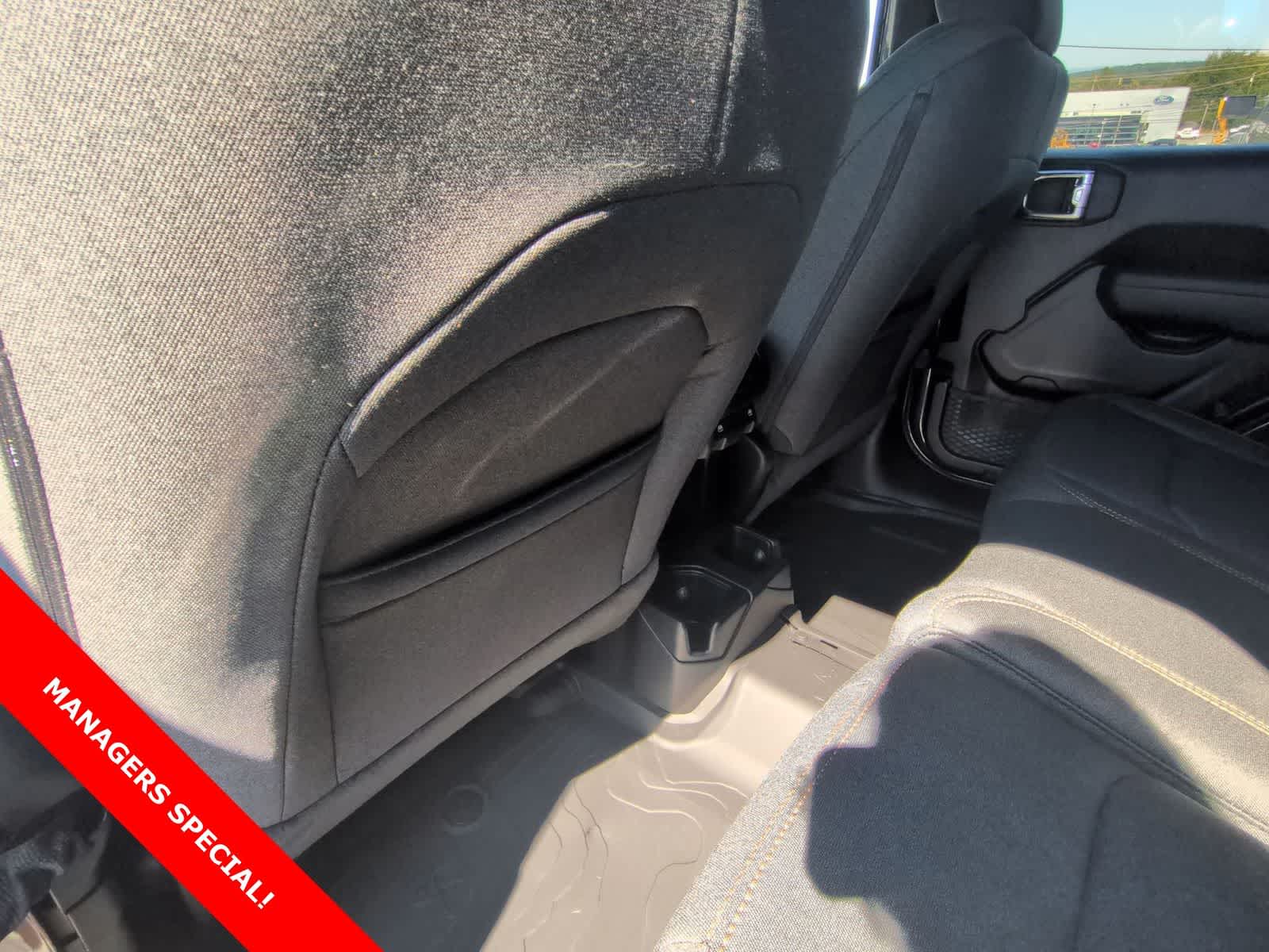 Thumbnail: 2025 Jeep Wrangler - 18