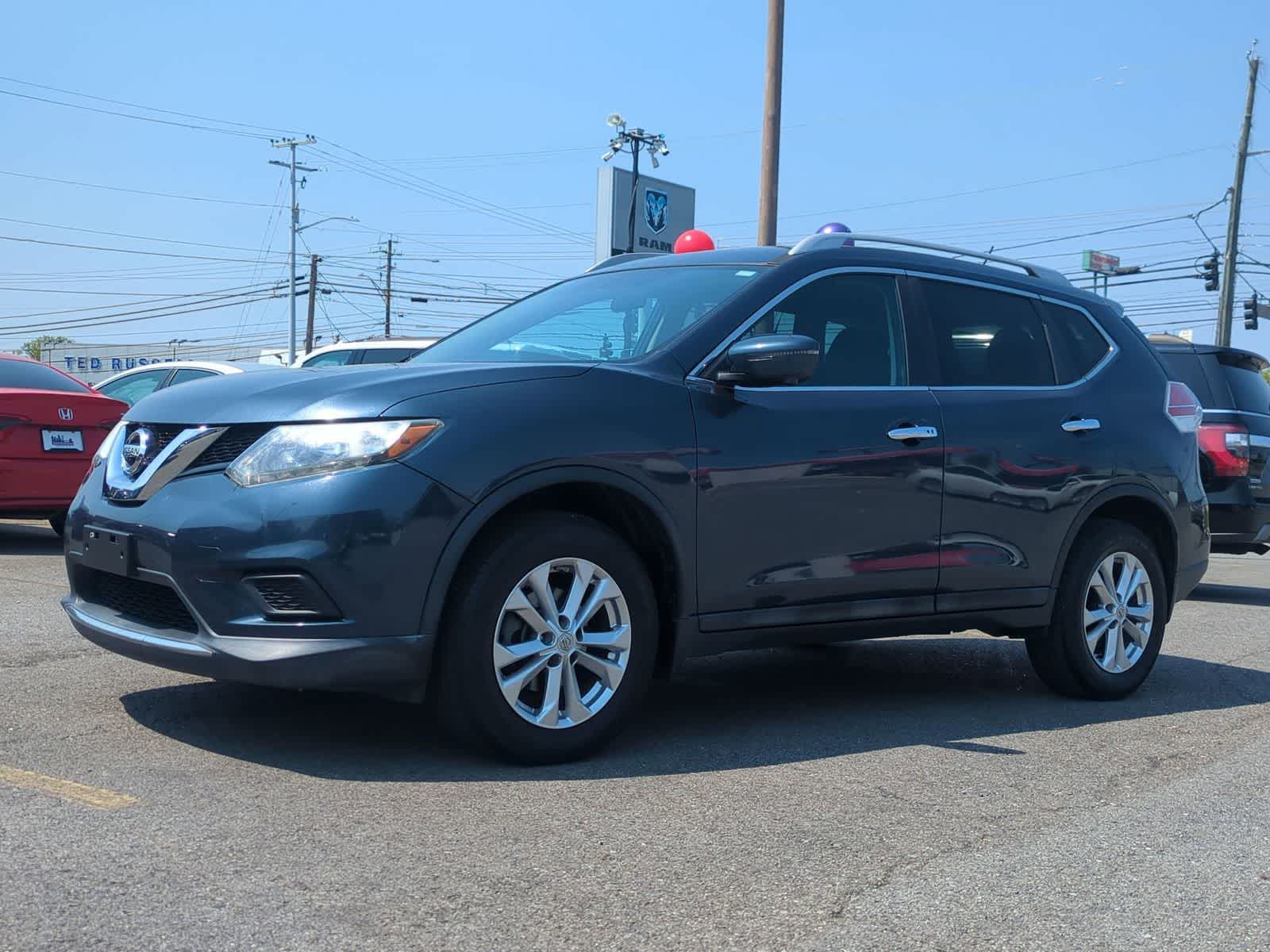 Thumbnail: 2016 Nissan Rogue - 4