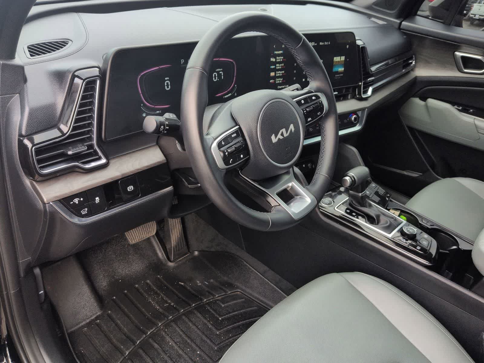 Thumbnail: 2023 Kia Sportage - 10