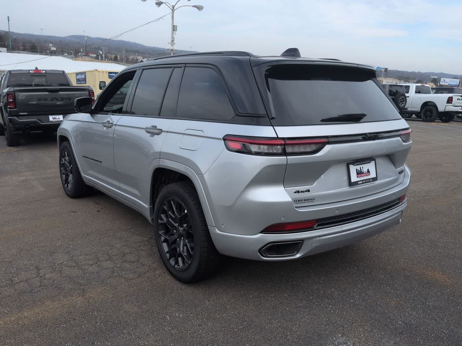 Thumbnail: 2025 Jeep Grand Cherokee - 6