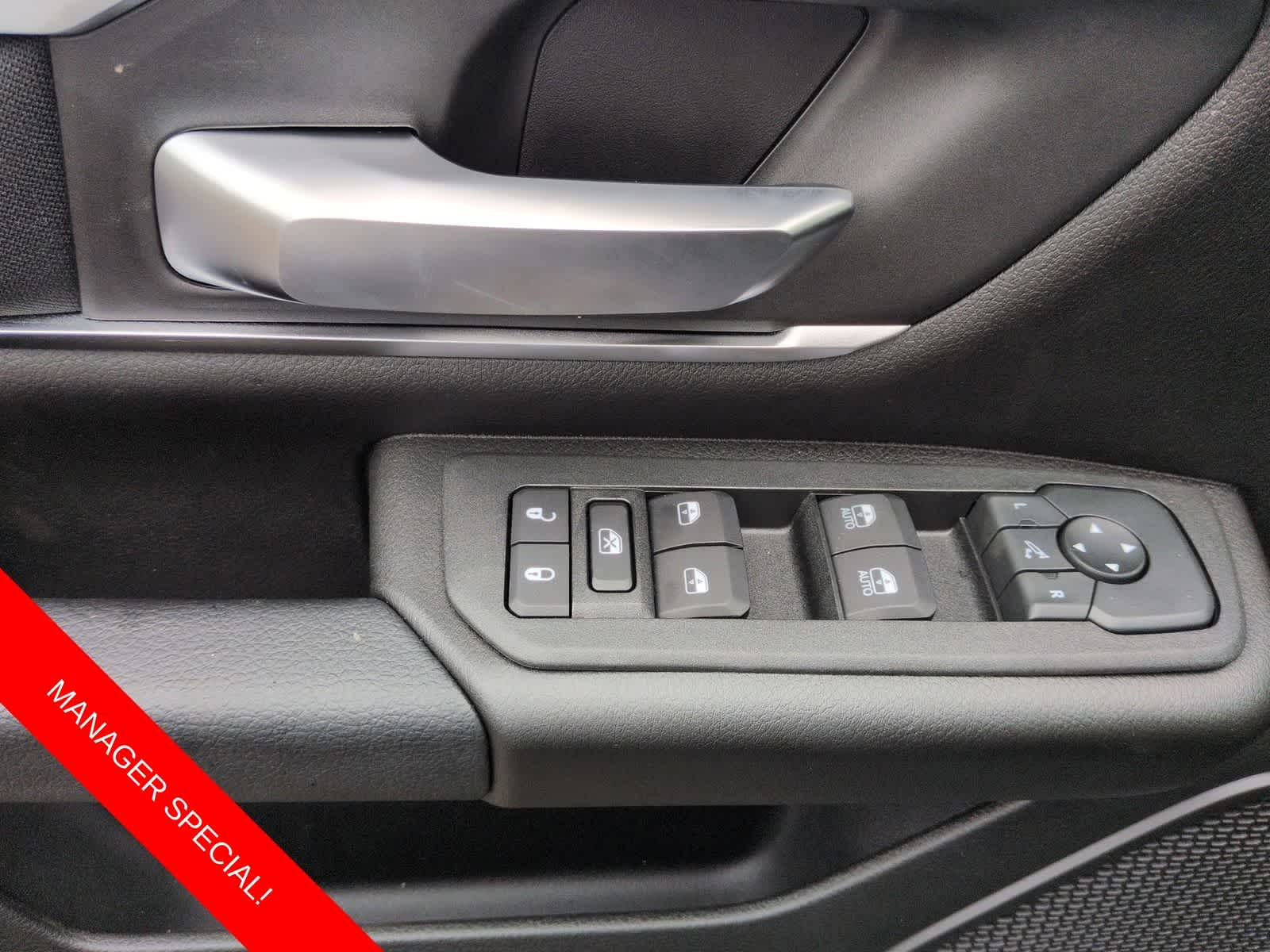 Thumbnail: 2026 RAM 1500 - 17