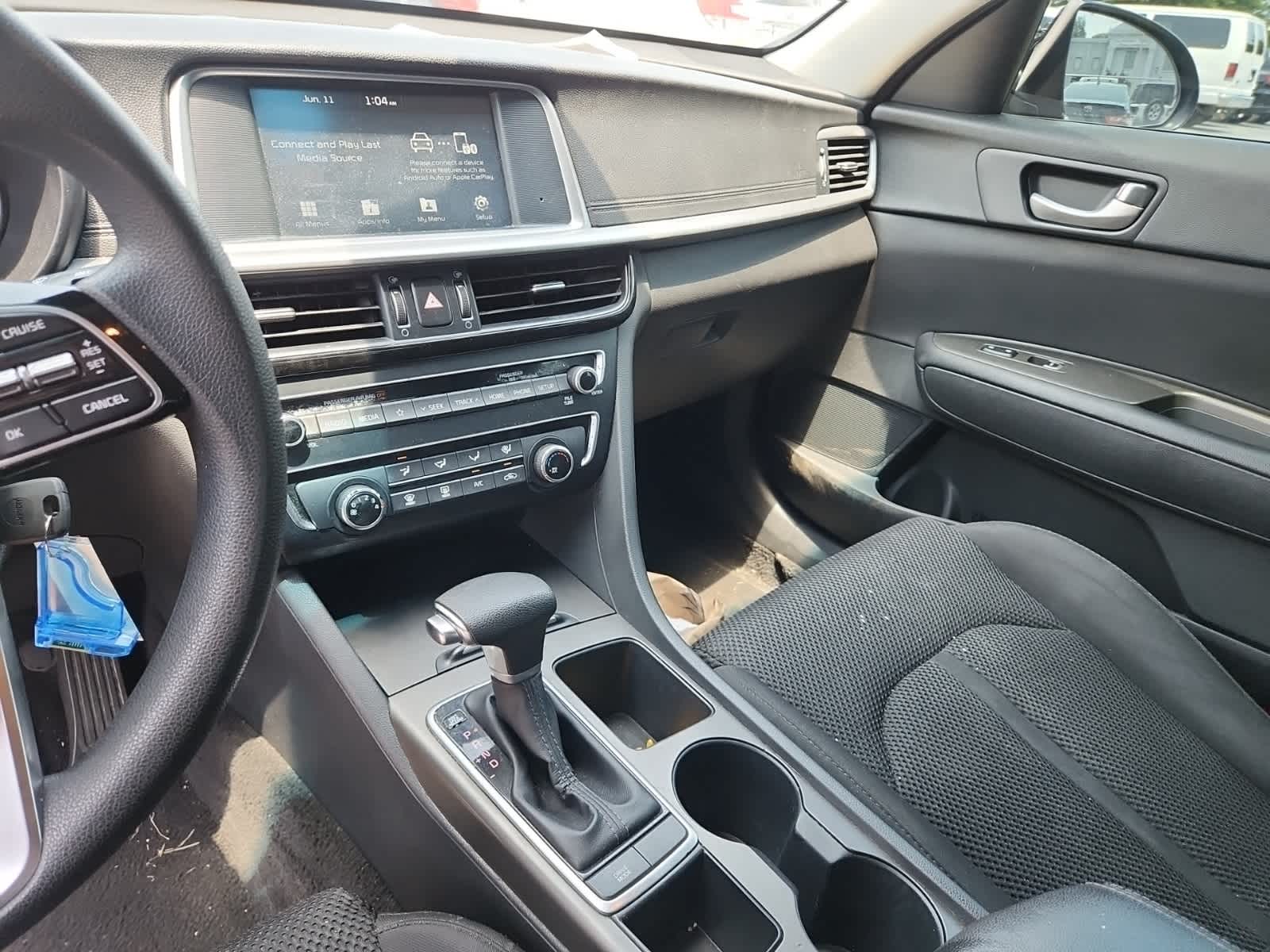 2020 Kia Optima LX 10