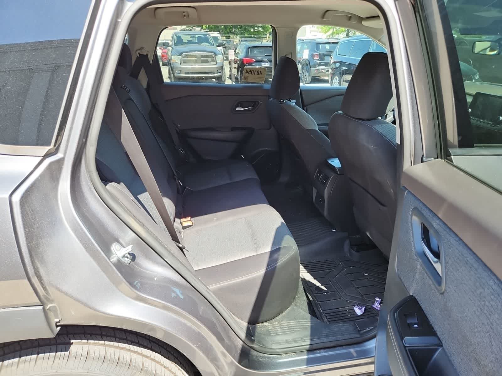 Thumbnail: 2021 Nissan Rogue - 23