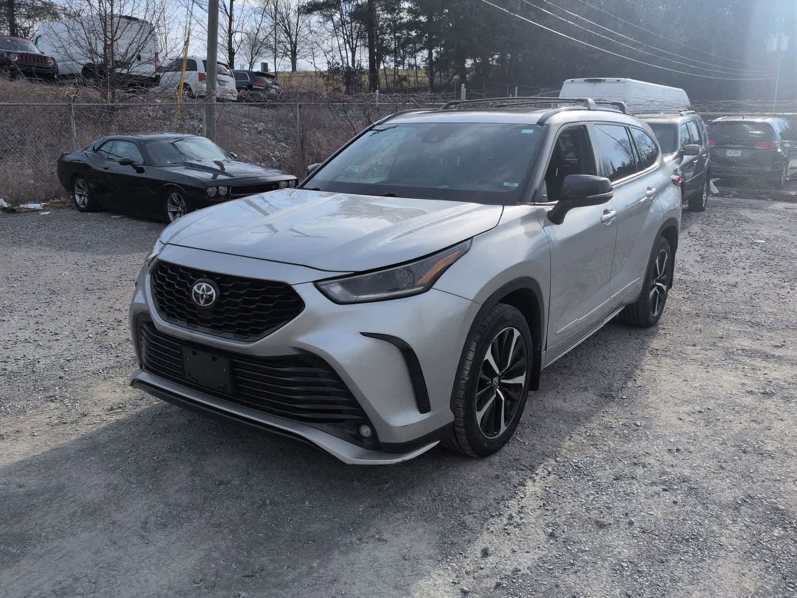 Thumbnail: 2022 Toyota Highlander - 4