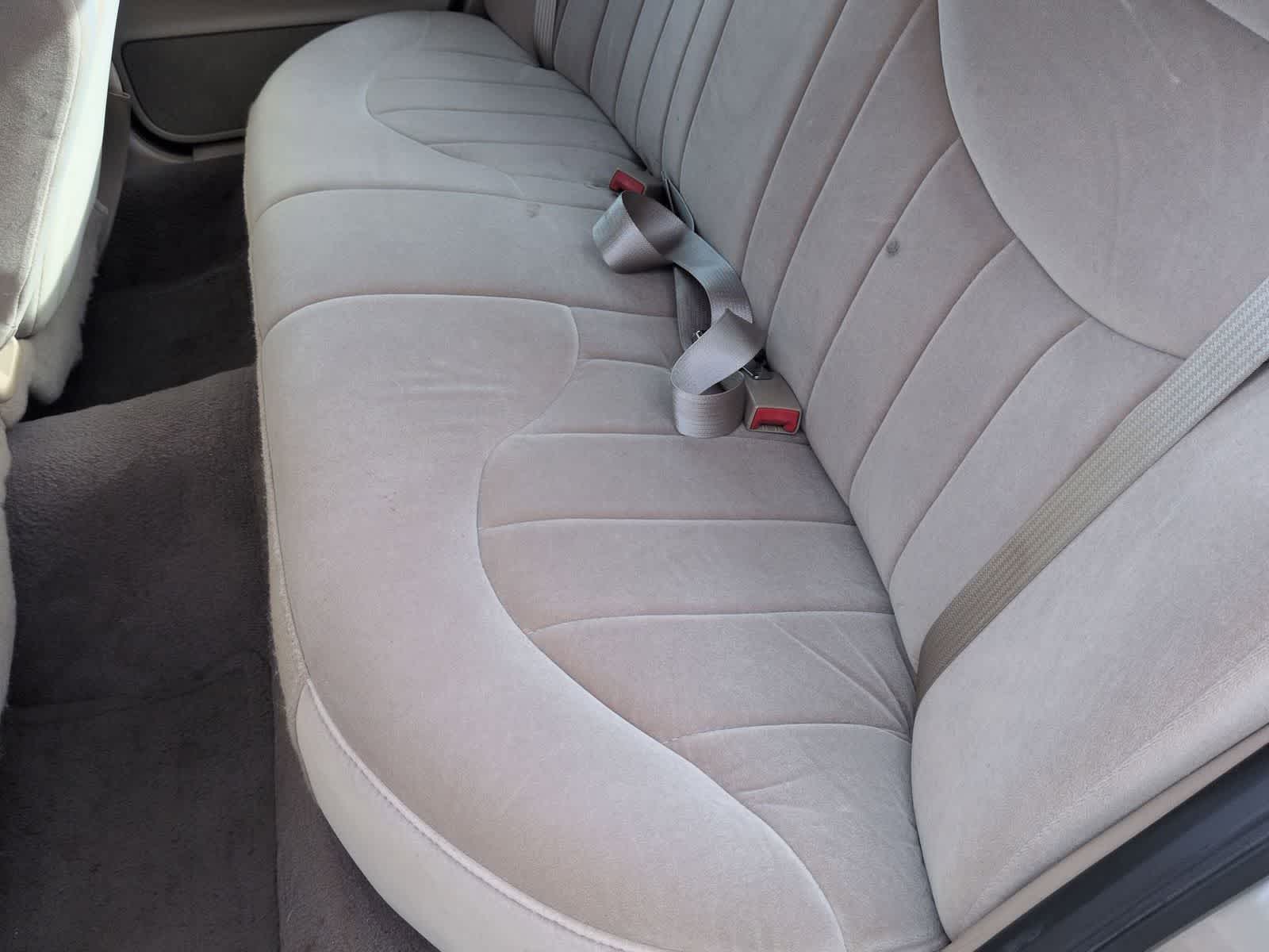 Thumbnail: 2001 Ford Crown Victoria - 19