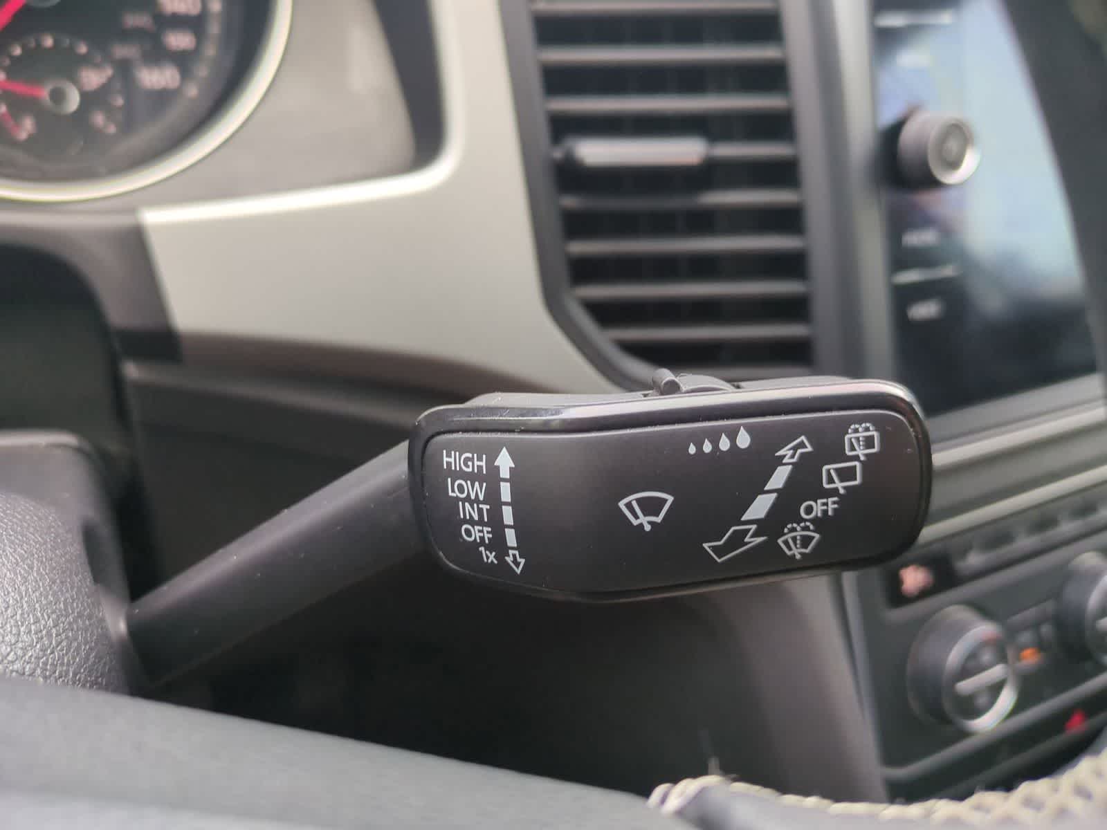 Thumbnail: 2021 Volkswagen Atlas - 27