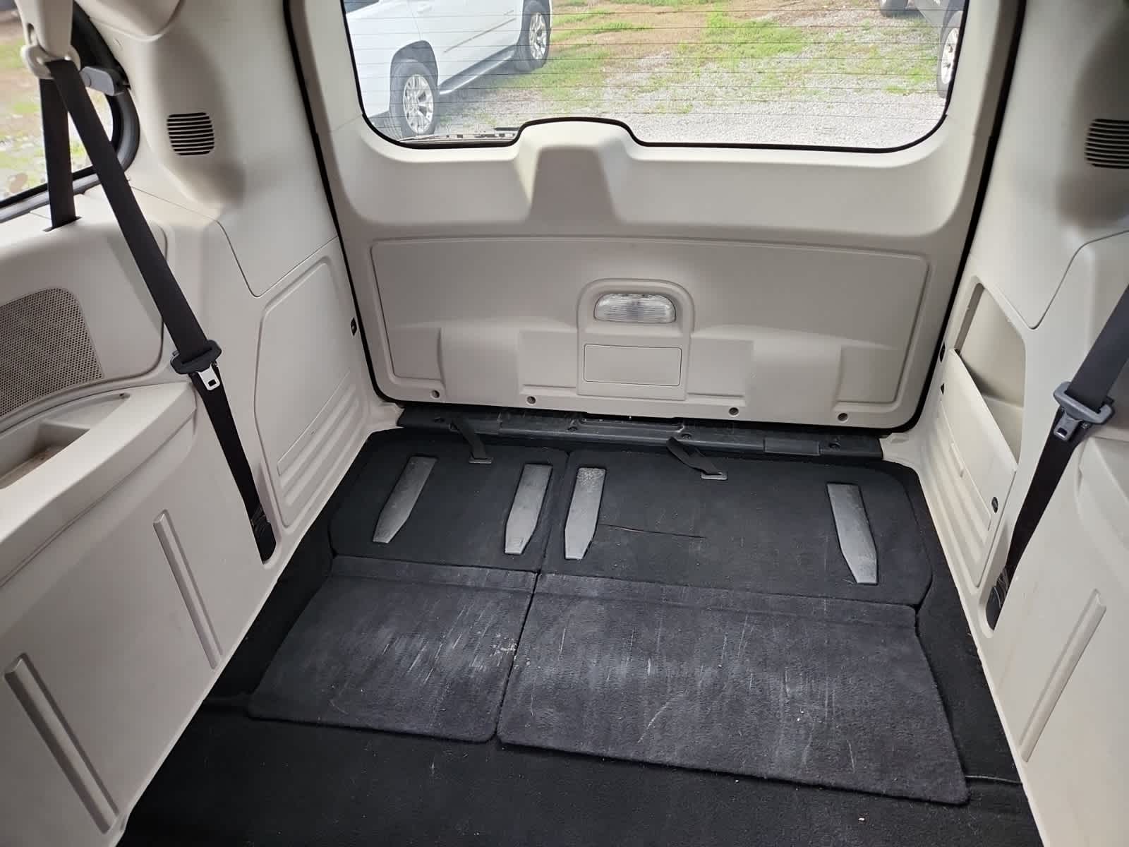 Thumbnail: 2017 Dodge Grand Caravan - 28