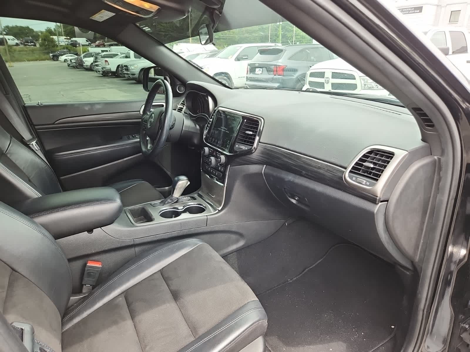 2021 Jeep Grand Cherokee Laredo 18
