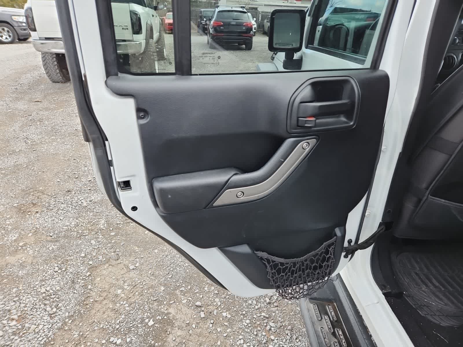 Thumbnail: 2016 Jeep Wrangler - 29