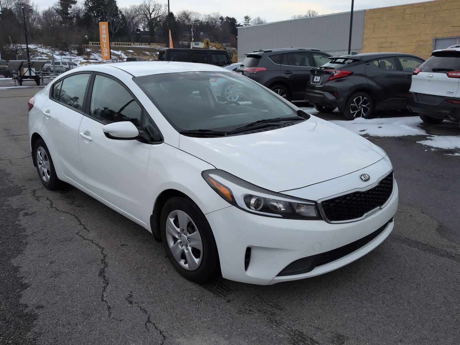 Thumbnail: 2017 Kia Forte - 2