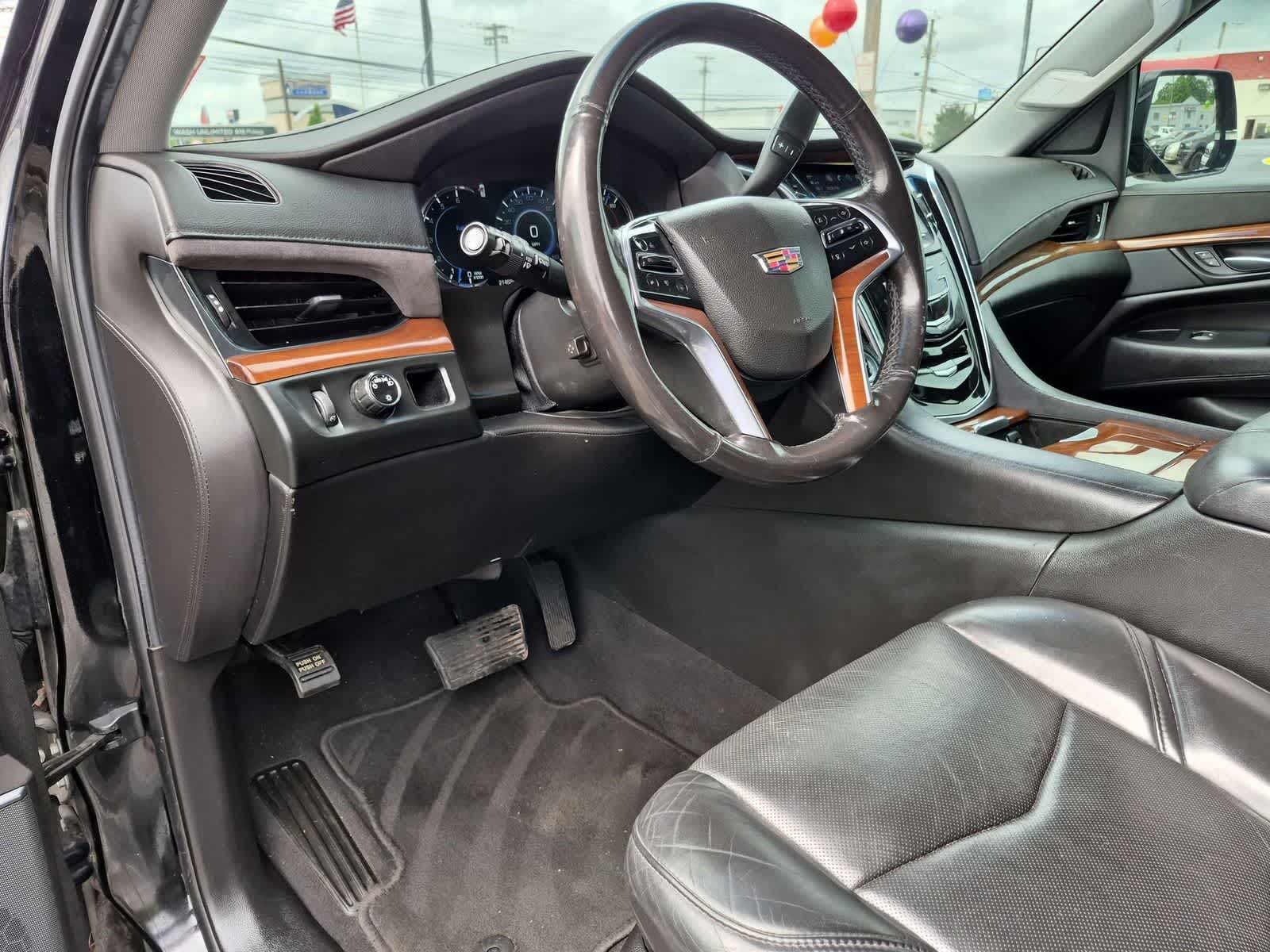 Thumbnail: 2019 Cadillac Escalade - 10