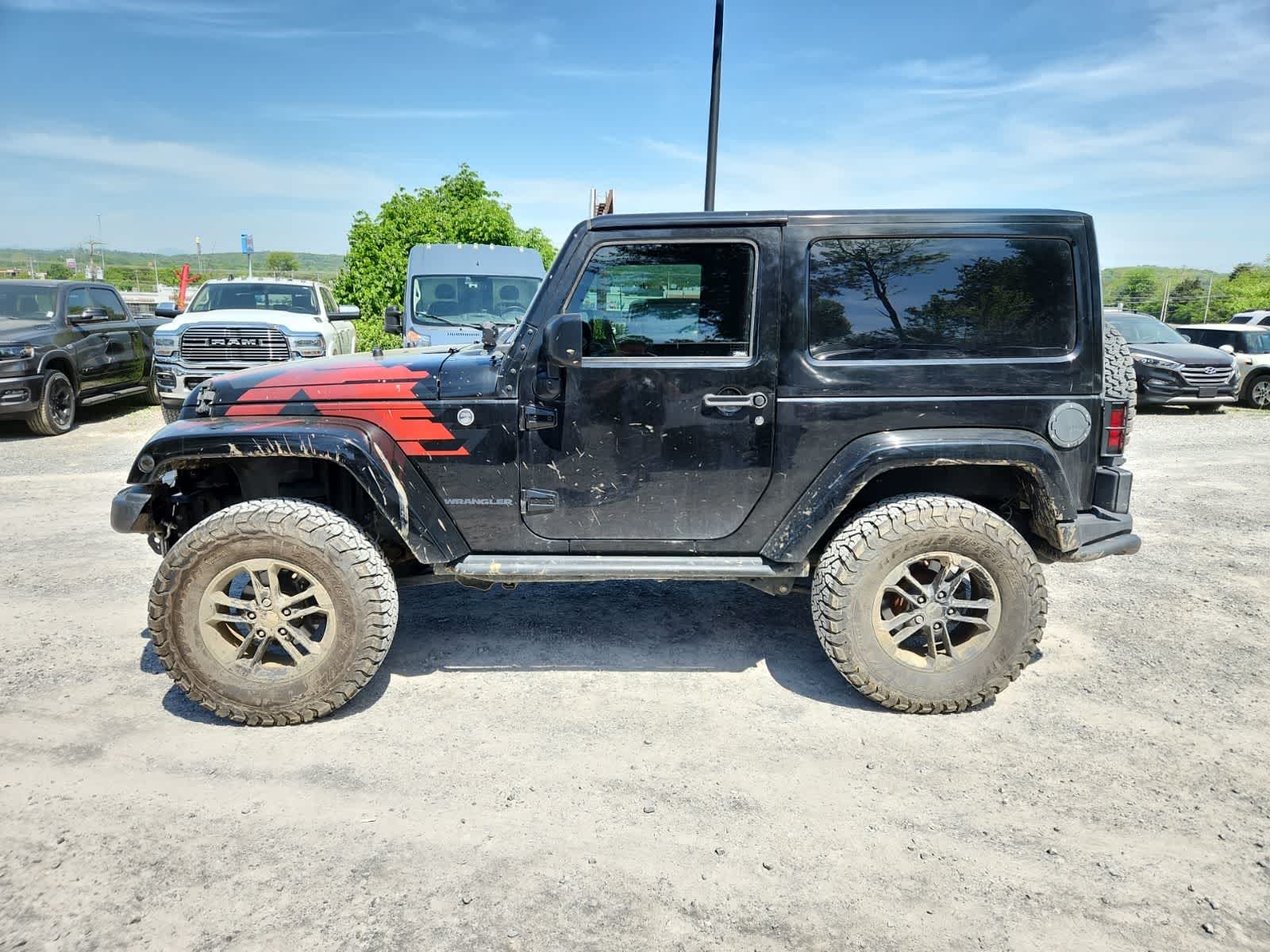 Thumbnail: 2017 Jeep Wrangler - 2