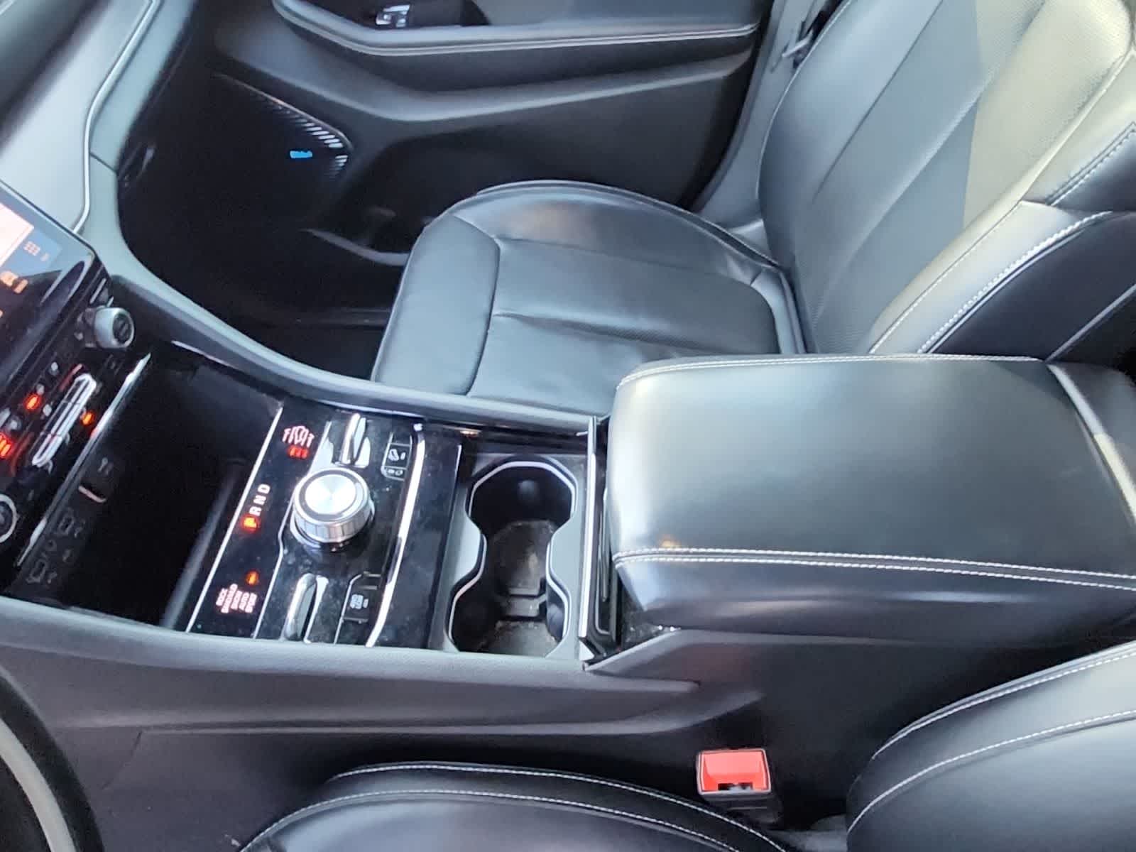 Thumbnail: 2022 Jeep Grand Cherokee L - 11